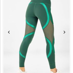Fabletics high-waisted power hold shine legging